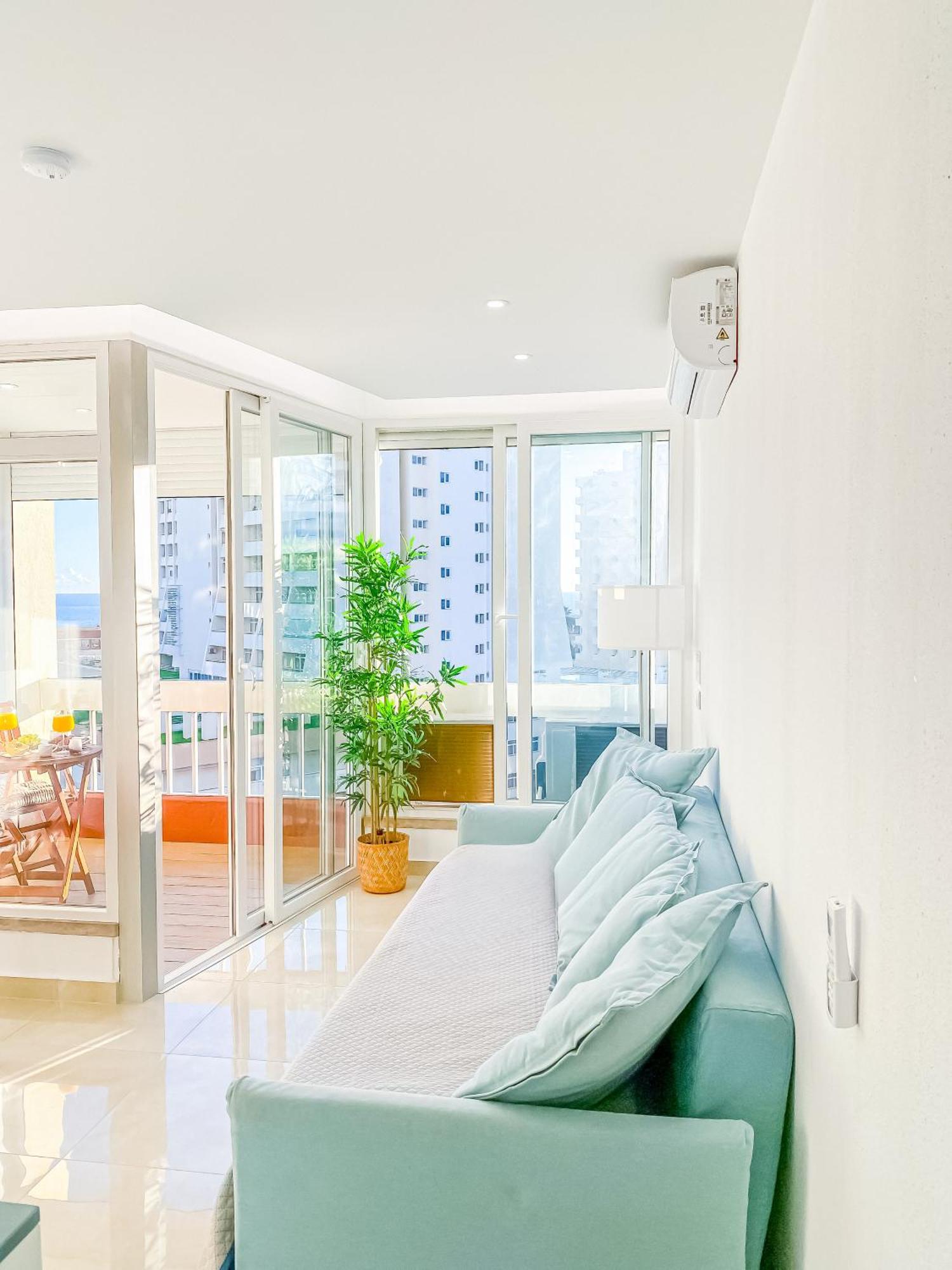 Luxury 2 Min Beach With Balcony, Ocean View, Wifi, Ac, Smarttv Portimão Zewnętrze zdjęcie