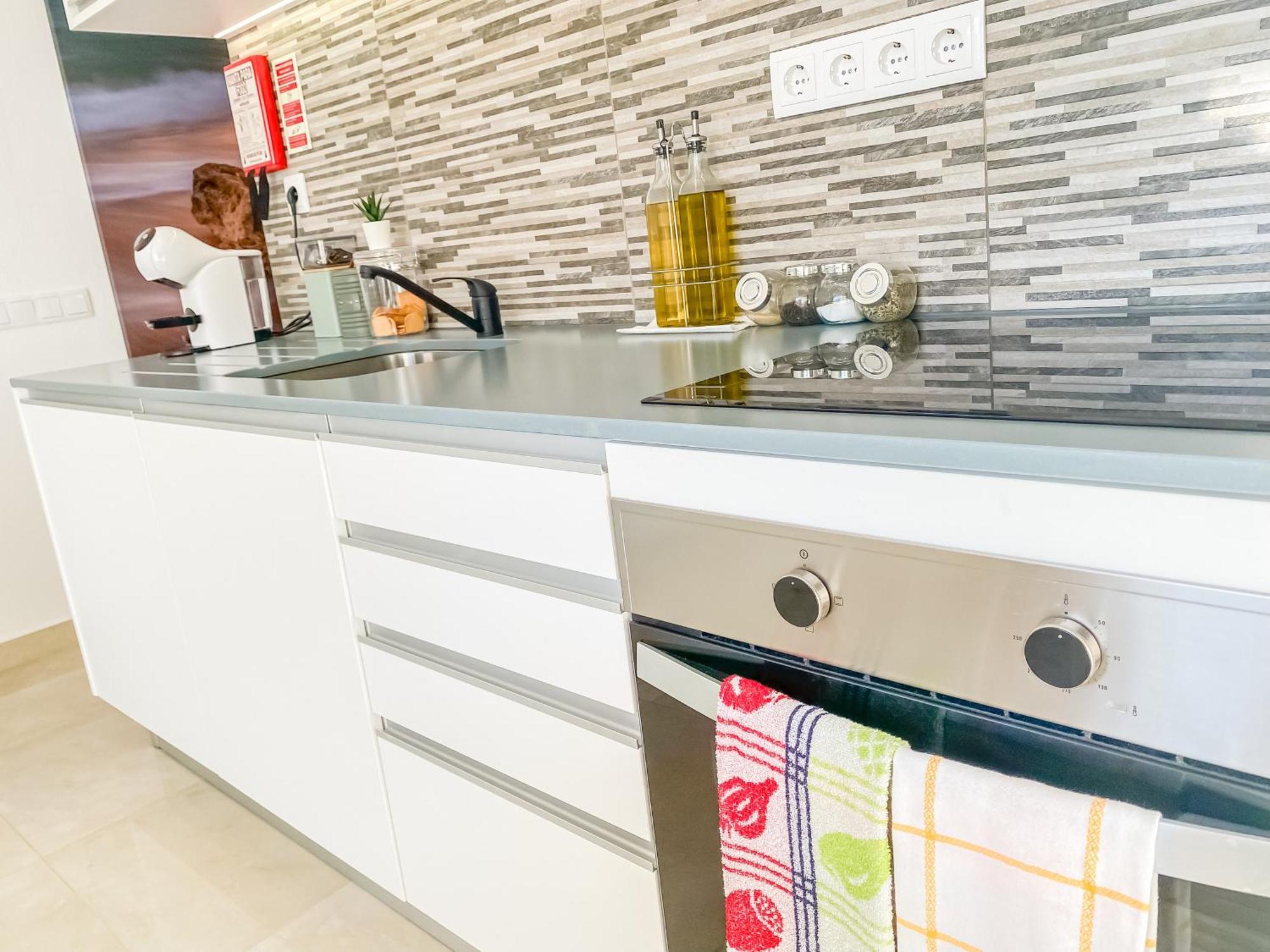 Luxury 2 Min Beach With Balcony, Ocean View, Wifi, Ac, Smarttv Portimão Zewnętrze zdjęcie
