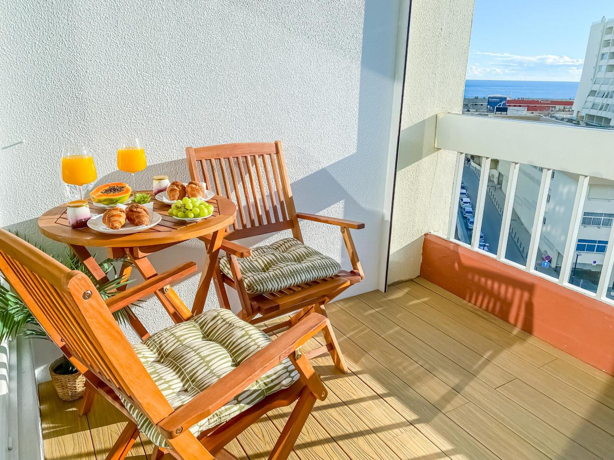 Luxury 2 Min Beach With Balcony, Ocean View, Wifi, Ac, Smarttv Portimão Zewnętrze zdjęcie